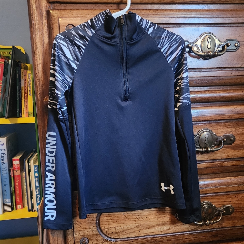 Girls under Armour XS zip up